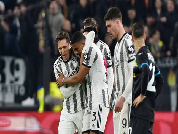Bóng đá Quốc Tế ngày 13/2: CLB Juventus nuôi hy vọng top 4