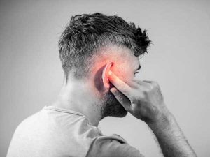 Ù tai phải theo giờ cảnh báo điềm gì? Cách chọn số hên
