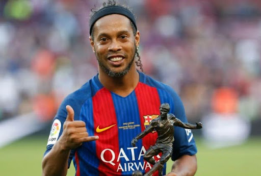 Khám phá kỹ thuật bóng đá của Ronaldinho