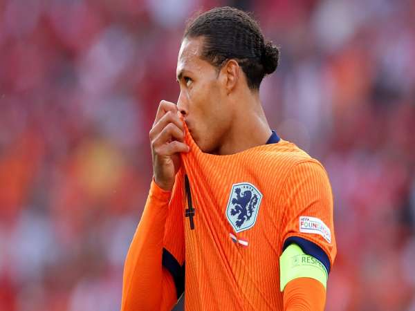 Cầu thủ Virgil van Dijk: Bức tường thành bất khả xâm phạm