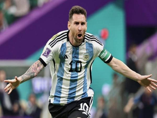Phong cách chơi bóng nổi bật của ngôi sao Lionel Messi