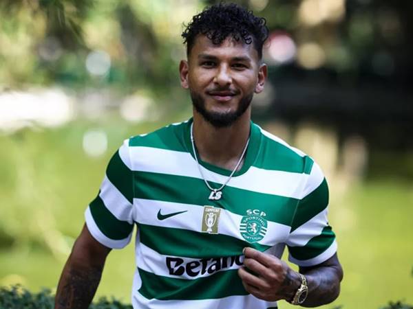 BĐQT 30/7: Luis Suárez chính thức gia nhập Sporting CP