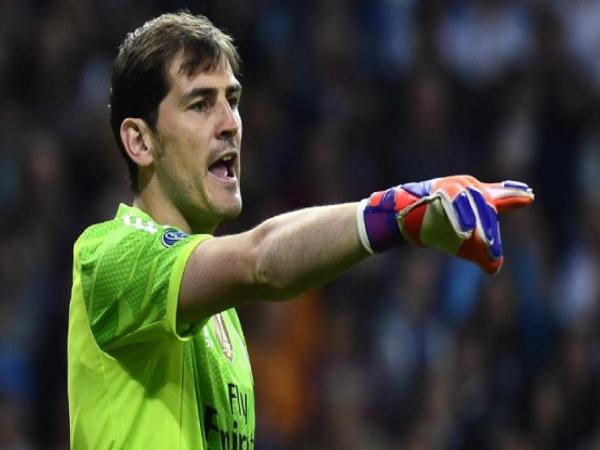 Thủ môn Iker Casillas