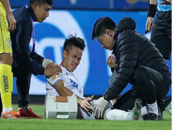 Đứt dây chằng trong bóng đá là gì?