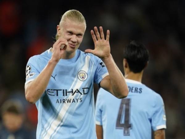 Man City 2-0 Napoli Man City 2-0 Napoli