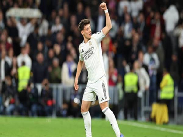 Tin Real Madrid: Arda Guler ghi siêu phẩm giúp Real thắng Elche