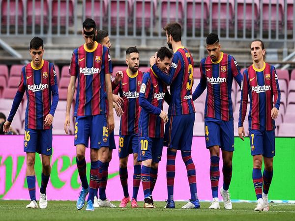 Đội hình huyền thoại barca Tiền Đạo Phải: Lionel Messi