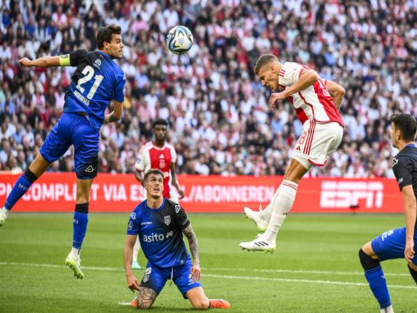 Lịch sử đối đầu Bochum Ajax